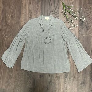 💙 NWOT 💕 Cloth & Stone | bell sleeve tunic blouse - small like new!!